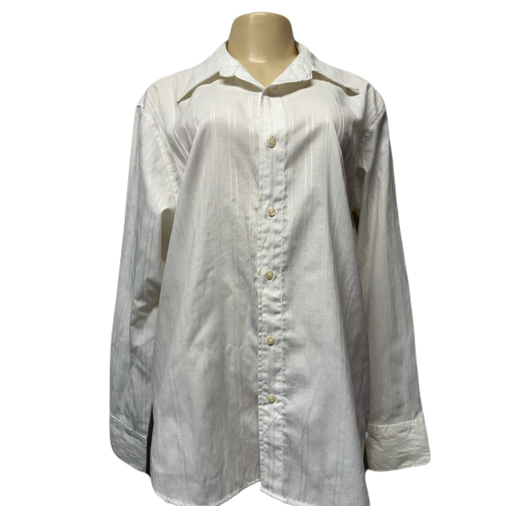 Carbon Men's Classic White Button-Down Shirt